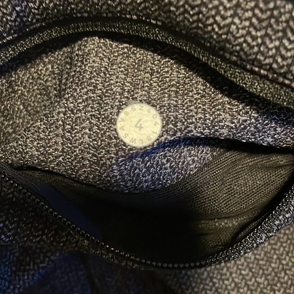 Lululemon Speed Up Tight 28” Size 4 - Picture 15 of 15